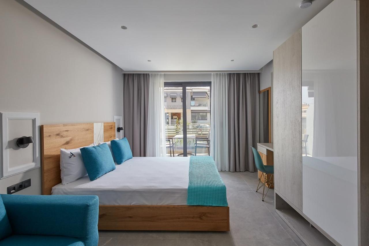 Albatros Luxury Suites Vrasná Zewnętrze zdjęcie